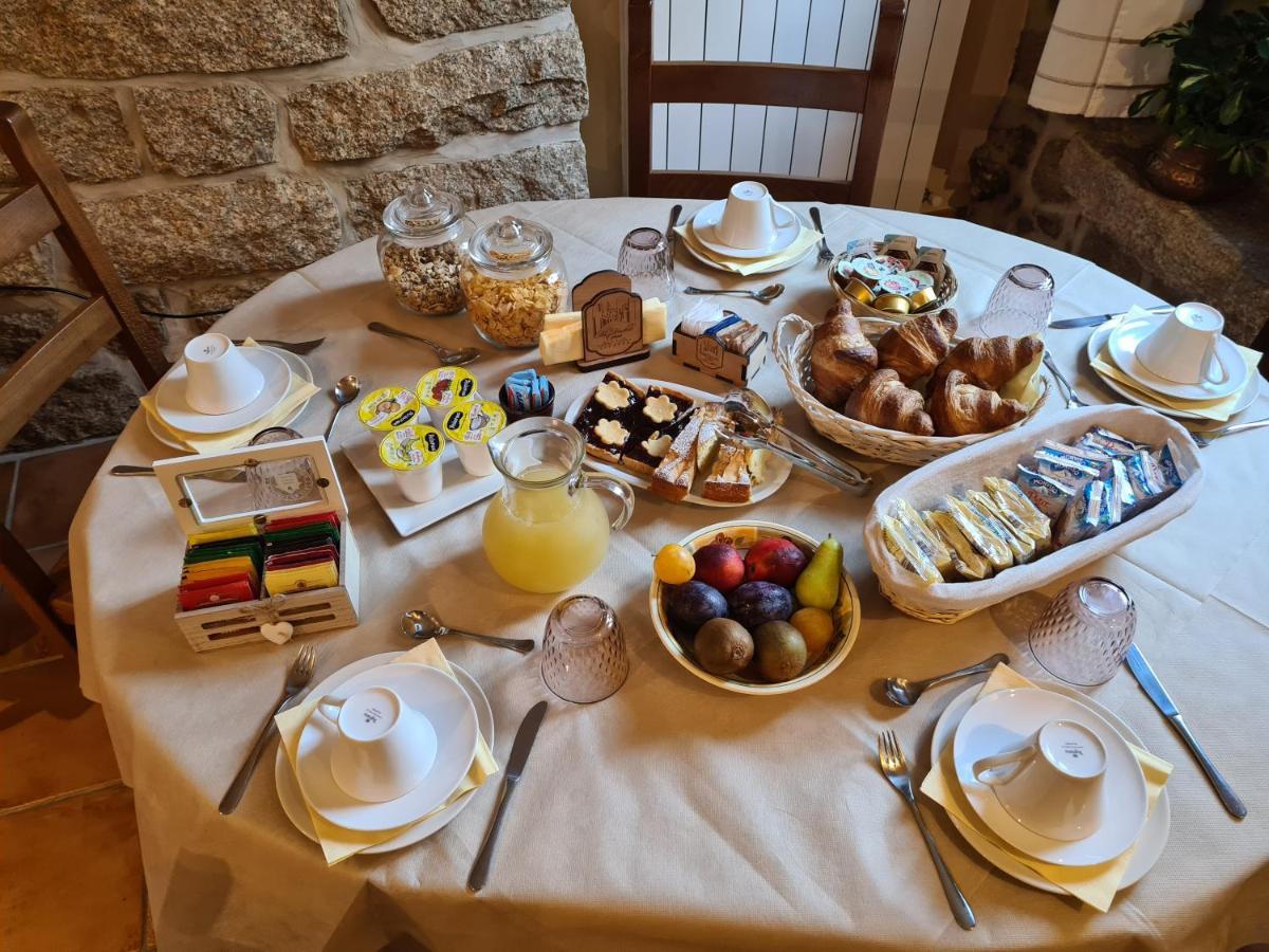 Al Vecchio Corso B&B Tempio Pausania Bagian luar foto