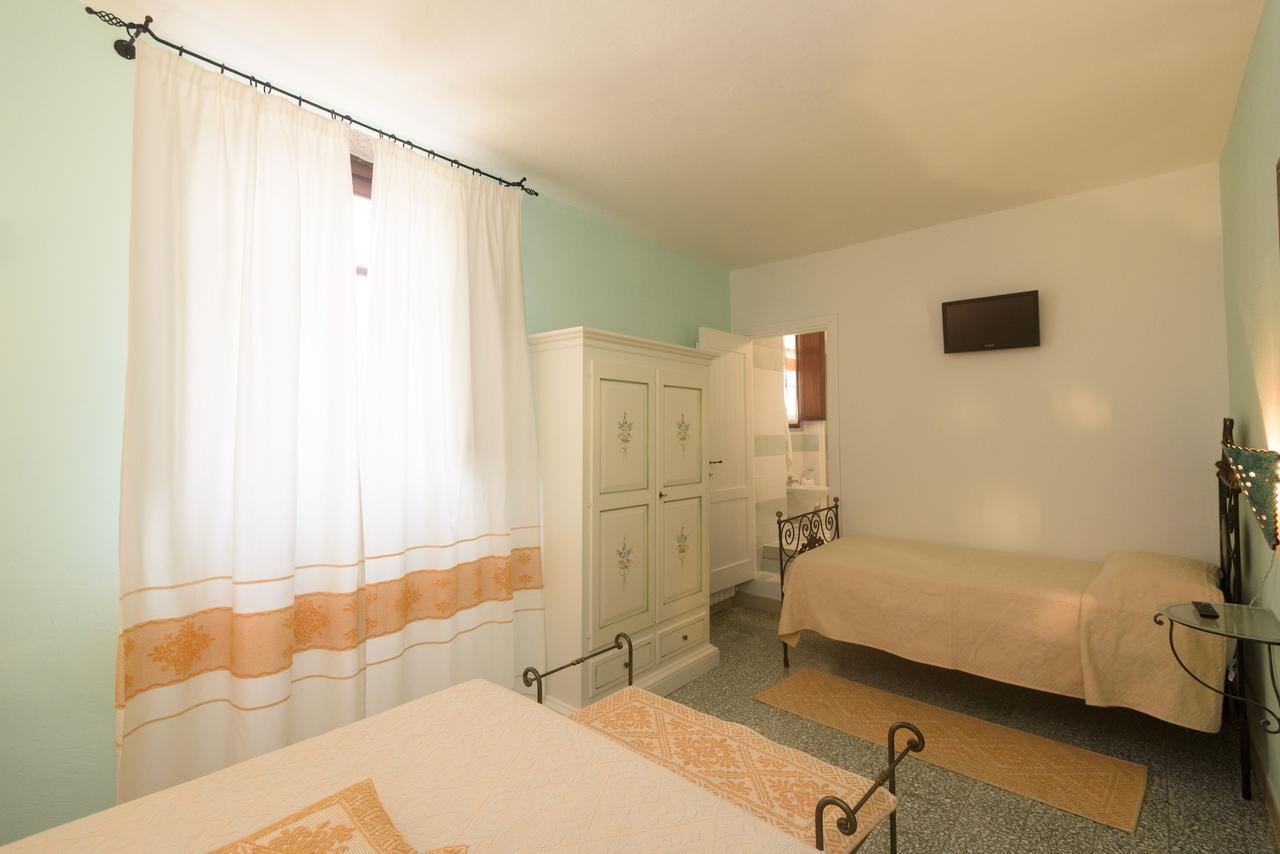 Al Vecchio Corso B&B Tempio Pausania Bagian luar foto