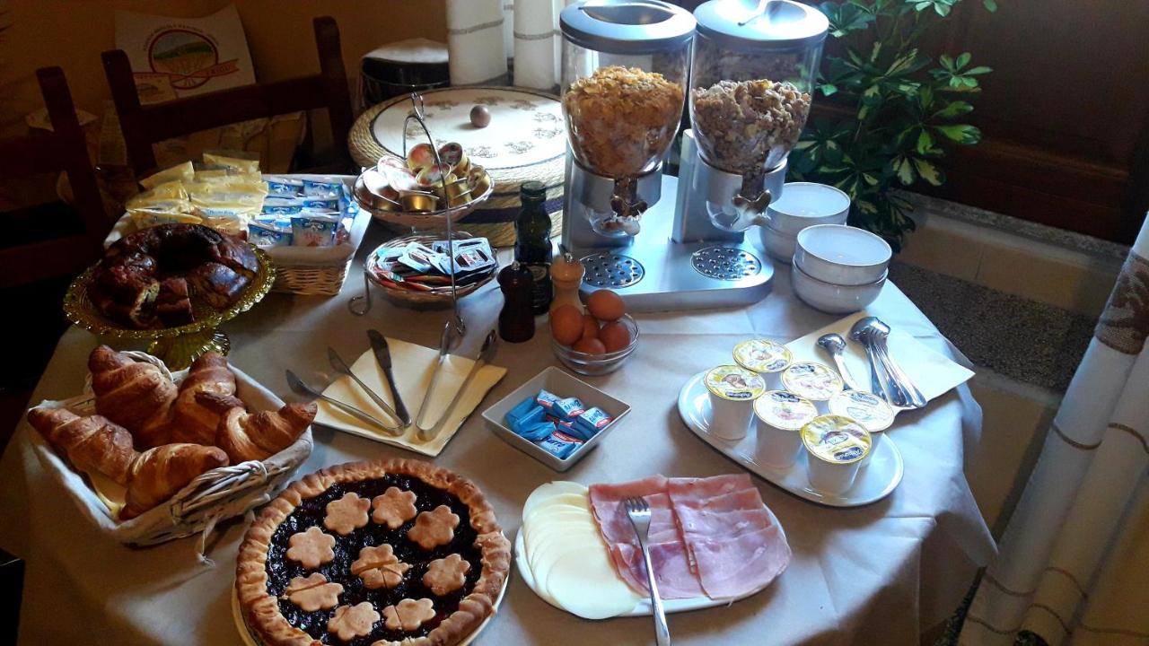 Al Vecchio Corso B&B Tempio Pausania Bagian luar foto